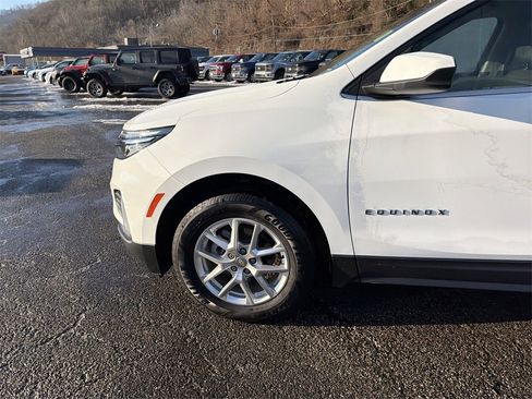 Used 2022 Chevrolet Equinox LT image 8