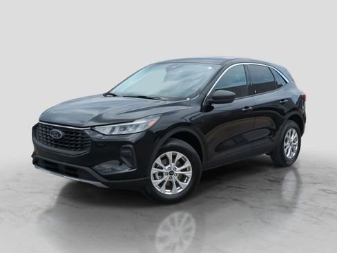 Certified 2023 Ford Escape Active AWD/4WD image 1