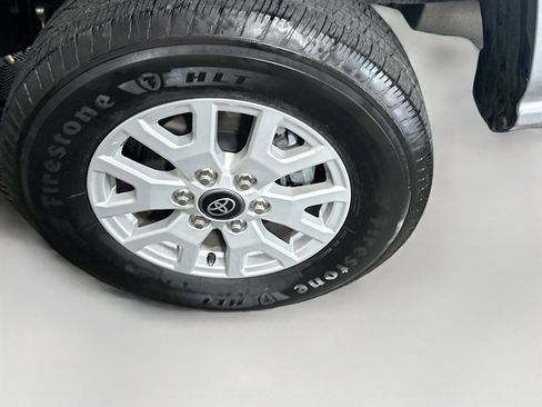 Used 2024 Toyota Tacoma SR5 RWD image 11