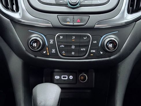 Used 2023 Chevrolet Equinox LT w/ Driver Convenience Package AWD/4WD image 31