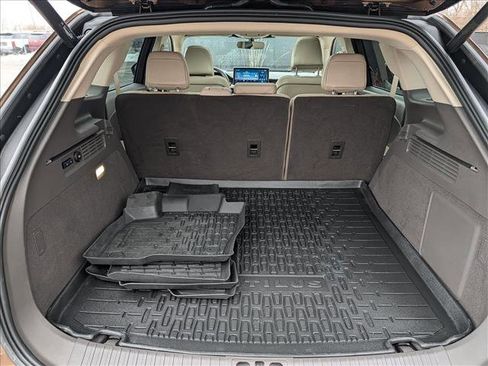 Certified 2022 Lincoln Nautilus Reserve image 21