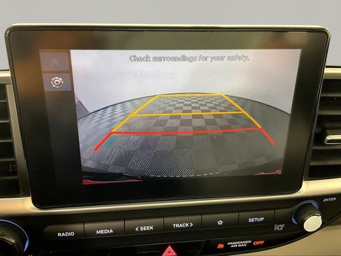 Certified 2026 Hyundai Venue SEL FWD image 14