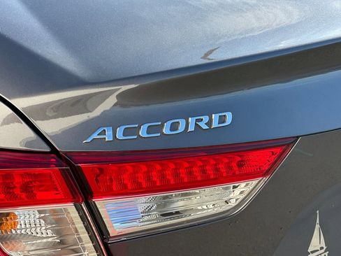 Certified 2019 Honda Accord EX-L image 12
