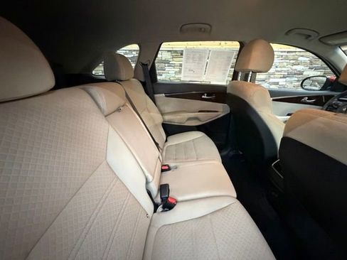 Used 2018 Kia Sorento AWD image 29