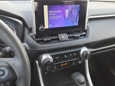 Used 2025 Toyota RAV4 XLE w/ Convenience Package AWD/4WD image 30