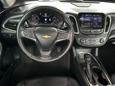 Used 2024 Chevrolet Malibu LT image 13