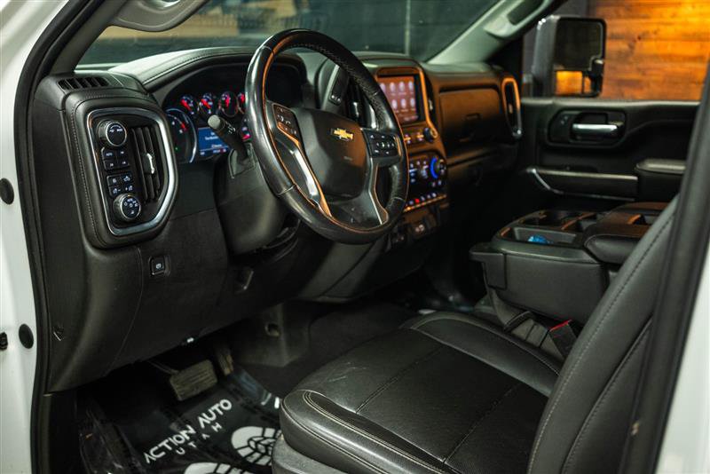 Used 2022 Chevrolet Silverado 2500 LTZ w/ Safety Package AWD/4WD image 8