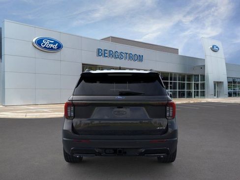 New 2026 Ford Explorer ST-Line w/ ST-Line Street Pack image 5