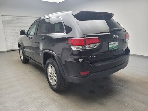 Used 2020 Jeep Grand Cherokee Laredo image 5