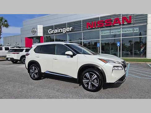 Used 2023 Nissan Rogue SL w/ SL Premium Package FWD image 17