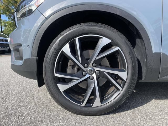 Used 2021 Volvo XC40 T5 R-Design w/ Advanced Package AWD/4WD image 9