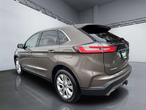Used 2019 Ford Edge Titanium w/ Cold Weather Package image 5