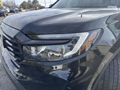 Used 2024 Honda Passport Black Edition image 32
