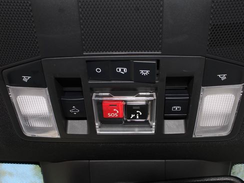 Used 2025 Mitsubishi Eclipse Cross SEL AWD/4WD image 14