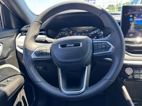 Used 2024 Jeep Compass Latitude w/ Altitude Special Edition AWD/4WD image 15
