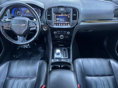 Used 2018 Chrysler 300 S AWD/4WD image 16