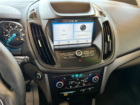 Used 2019 Ford Escape SE FWD image 12
