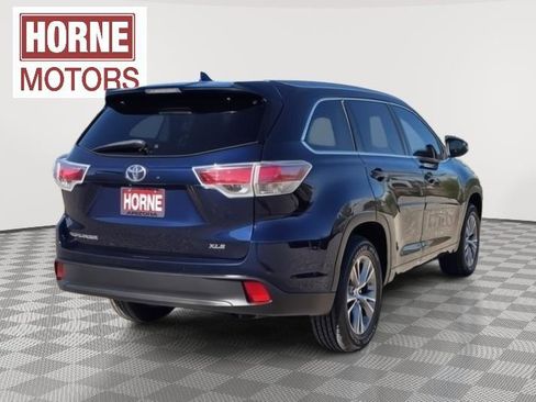 Used 2014 Toyota Highlander XLE image 8