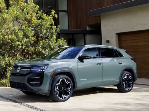 New 2027 Volkswagen Atlas SEL Premium R-Line AWD/4WD image 1
