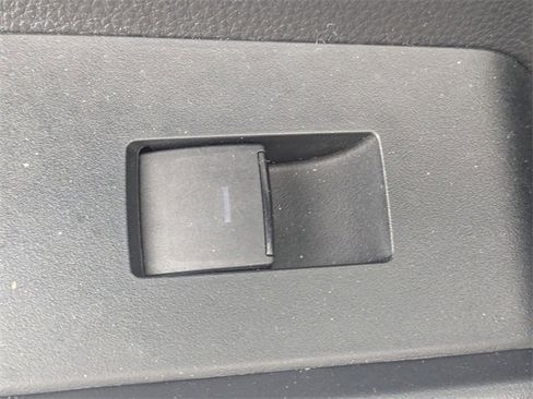 Certified 2024 Toyota Highlander LE image 25