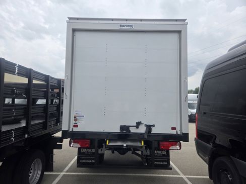 New 2024 Mercedes-Benz Sprinter 4500 image 2