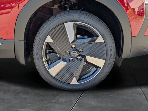 Used 2025 Nissan Kicks SR FWD image 6