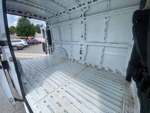 Used 2025 RAM ProMaster 2500 FWD image 6