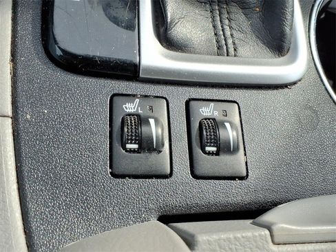 Used 2017 Toyota Highlander image 20