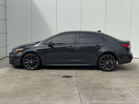 Used 2024 Toyota Corolla SE image 4