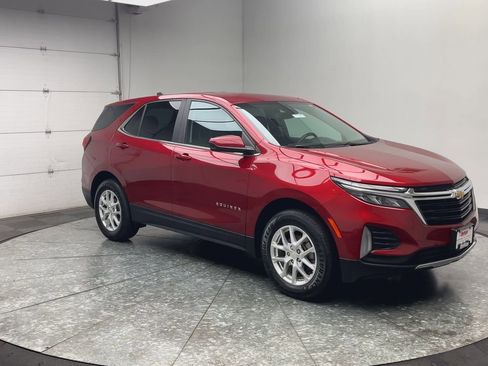 Certified 2022 Chevrolet Equinox LT image 33