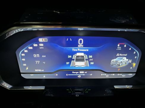 Certified 2024 Chevrolet Silverado 1500 High Country w/ Technology Package image 12