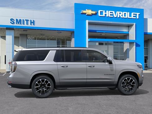 New 2026 Chevrolet Suburban RST w/ Comfort Package AWD/4WD image 5