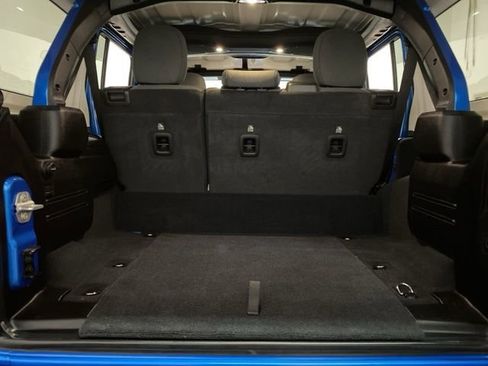 Used 2024 Jeep Wrangler Unlimited image 83