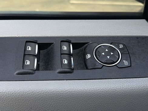 Used 2017 Ford F550 4x4 SuperCab Super Duty image 13