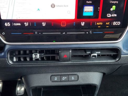New 2025 Volkswagen ID. Buzz Pro S RWD image 15