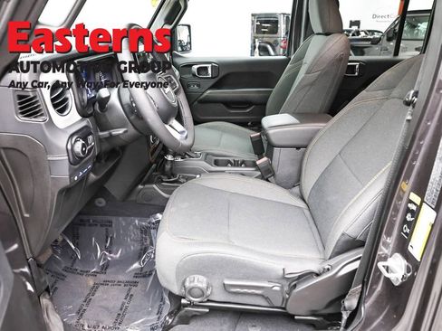 Used 2025 Jeep Wrangler Unlimited Sahara AWD/4WD image 14