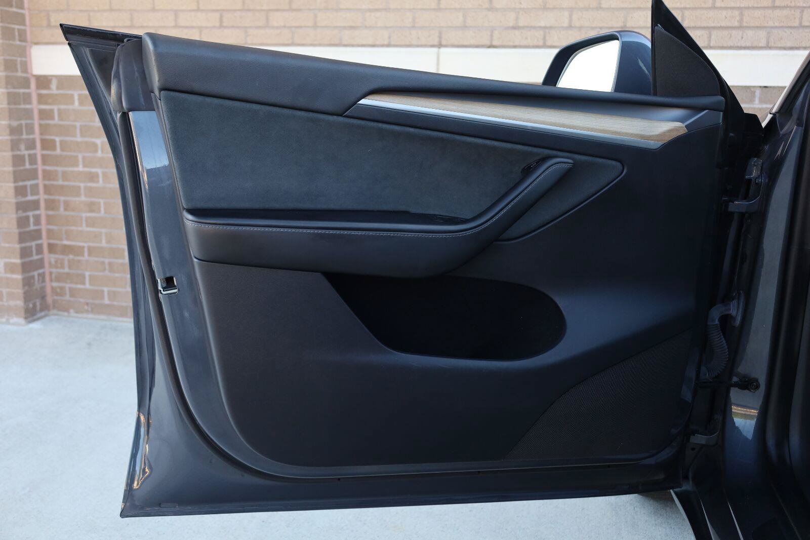 Used 2023 Tesla Model Y Long Range AWD/4WD image 15
