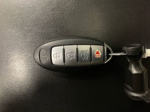 Used 2016 INFINITI Q50 Premium w/ 2.0T Premium Plus Package image 17