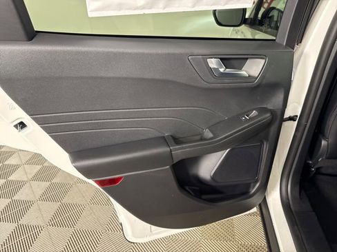 New 2026 Ford Escape ST-Line w/ Tech Pack #1 image 19