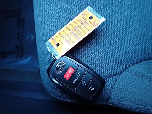 Used 2024 Toyota Tundra SR image 30