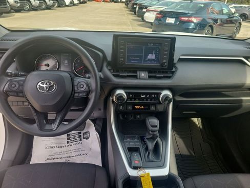 Certified 2019 Toyota RAV4 XLE image 21