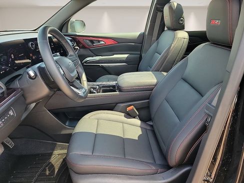 Used 2026 Chevrolet Traverse Z71 w/ Driver Confidence Package AWD/4WD image 12