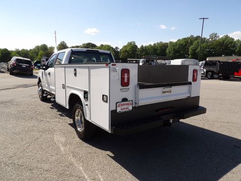 Used 2019 Ford F350 XL w/ Power Equipment Group image 5