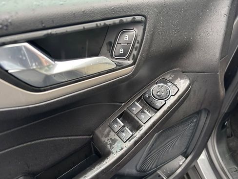 Used 2021 Ford Escape SE w/ Convenience Package image 24