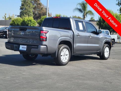 Used 2022 Nissan Frontier SV RWD image 4
