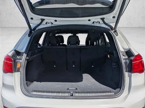 Used 2017 BMW X1 xDrive28i AWD/4WD image 6