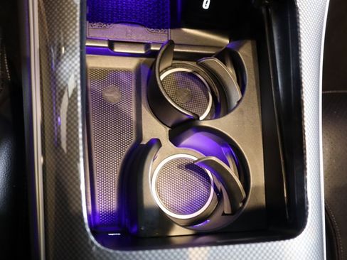 Used 2025 Mercedes-Benz GLC 300 4MATIC image 63