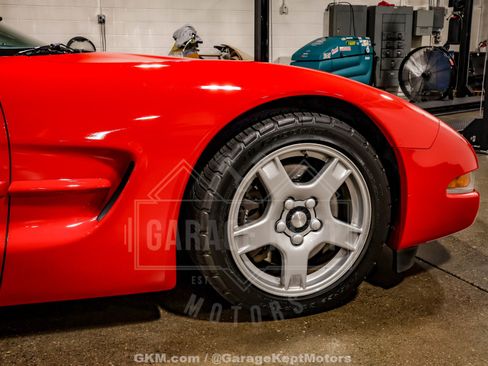 Used 1999 Chevrolet Corvette Convertible w/ Memory Pkg RWD image 62