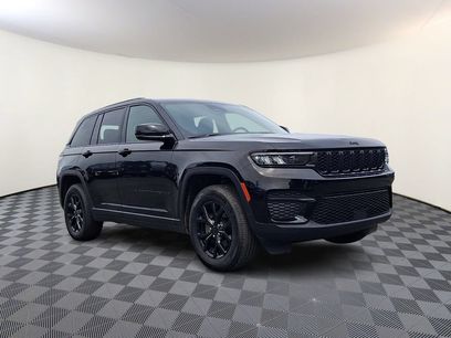 Used 2025 Jeep Grand Cherokee Altitude