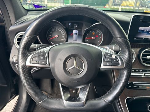 Used 2019 Mercedes-Benz GLC 300 image 22